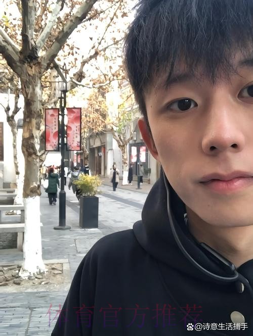 安帅谈哈维言论-每个人都有自己观点 我更愿谈比赛